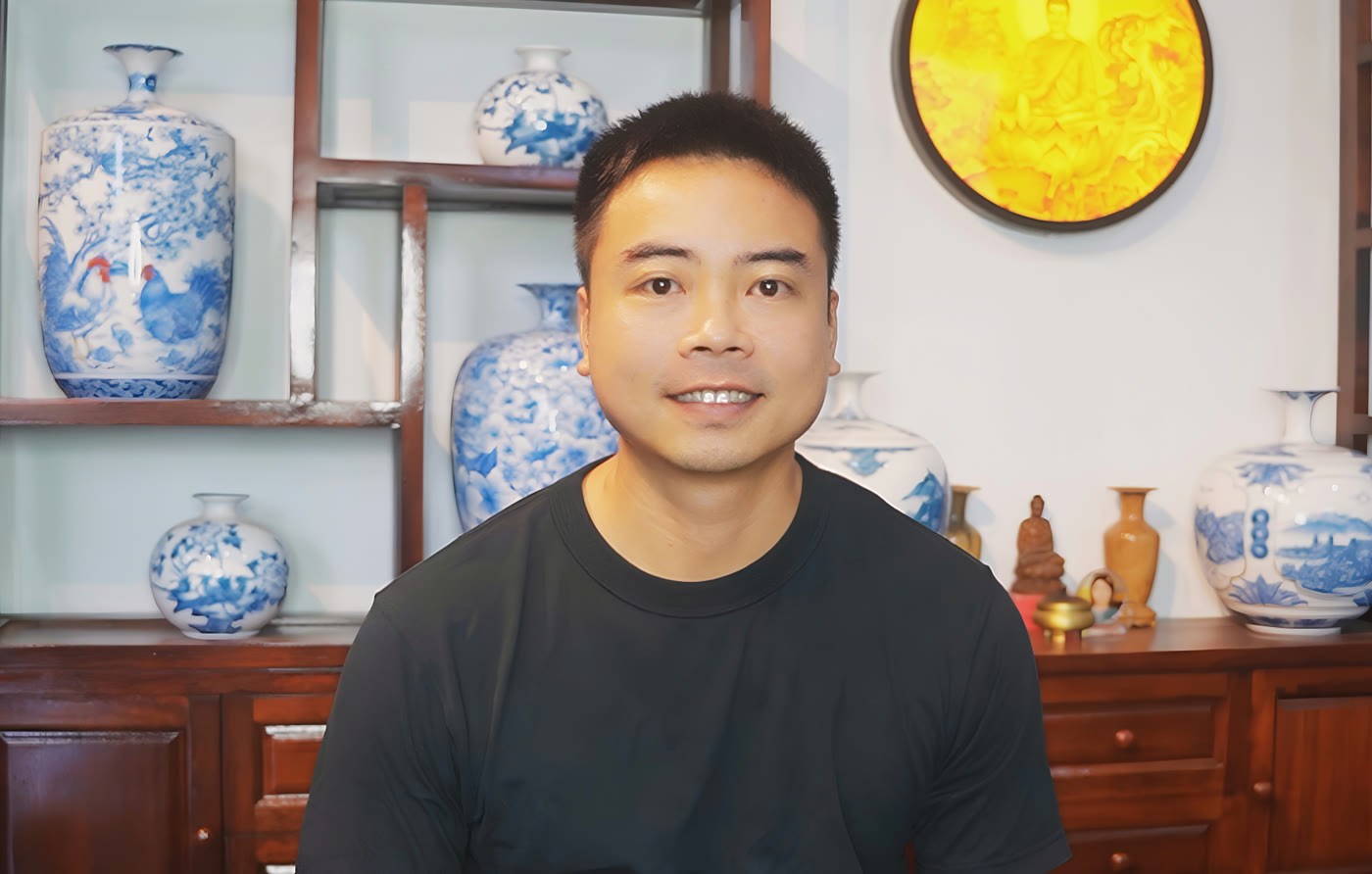 Nguyen Duy Phong, researcher and teacher of Vietnamese traditional acupressure